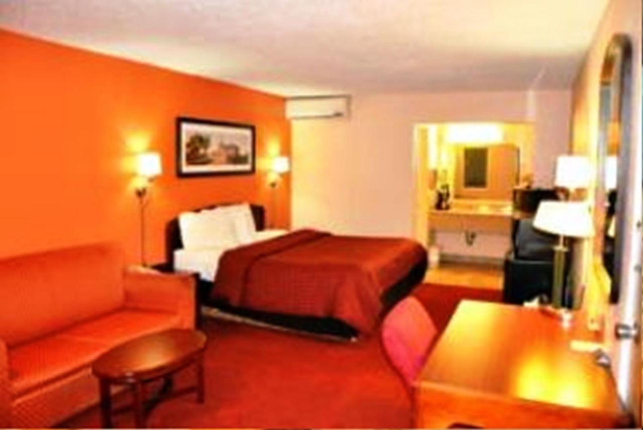 Westgate Inn And Suites Clarksville Kamer foto